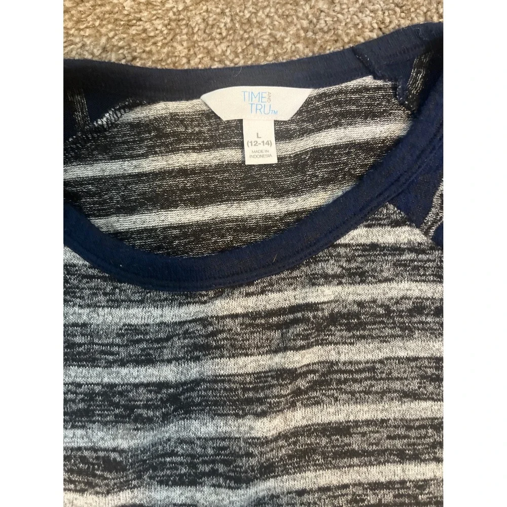 Time and Tru Striped Raglan Sleeve Pullover Sweatshirt Top Womens Navy White - Picture 2 of 2